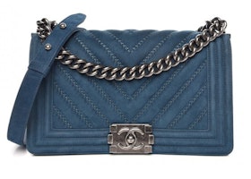 Chanel Boy Flap Chevron Quilted Nubuck Medium Blue Chanel Boy Flap Chevron Quilted Nubuck Medium Blue