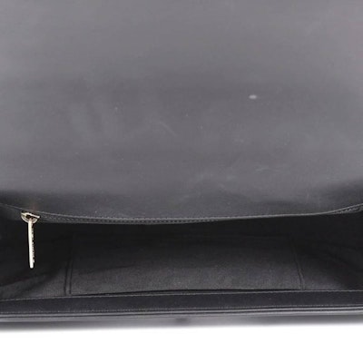 샤넬 보이 플랩 미듐 블랙 (퀼팅 카프스킨)
Lookbook 샤넬 보이 플랩 미듐 블랙 (퀼팅 카프스킨)