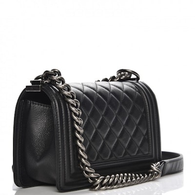 샤넬 보이 플랩 스몰 블랙 (quilted calfskin, ruthenium details implied)
Order 샤넬 보이 플랩 스몰 블랙 (quilted calfskin, ruthenium details implied)