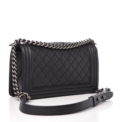 샤넬 보이 플랩 캐비어 블랙 (라지)
Order 샤넬 보이 플랩 캐비어 블랙 (라지)