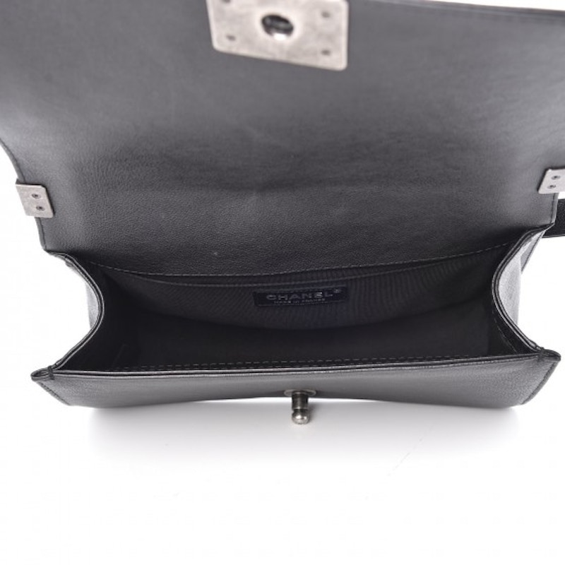 Lookbook 香奈儿大号Boy Flap菱格子鱼子酱黑色钌金属包