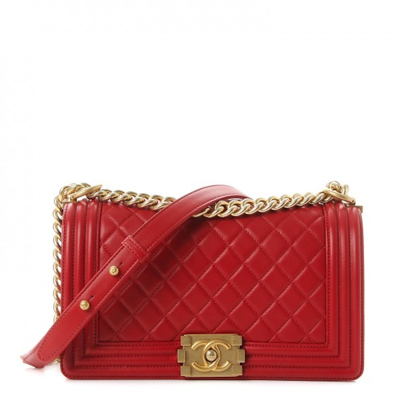 Chanel Boy Flap Quilted Diamond Medium Red