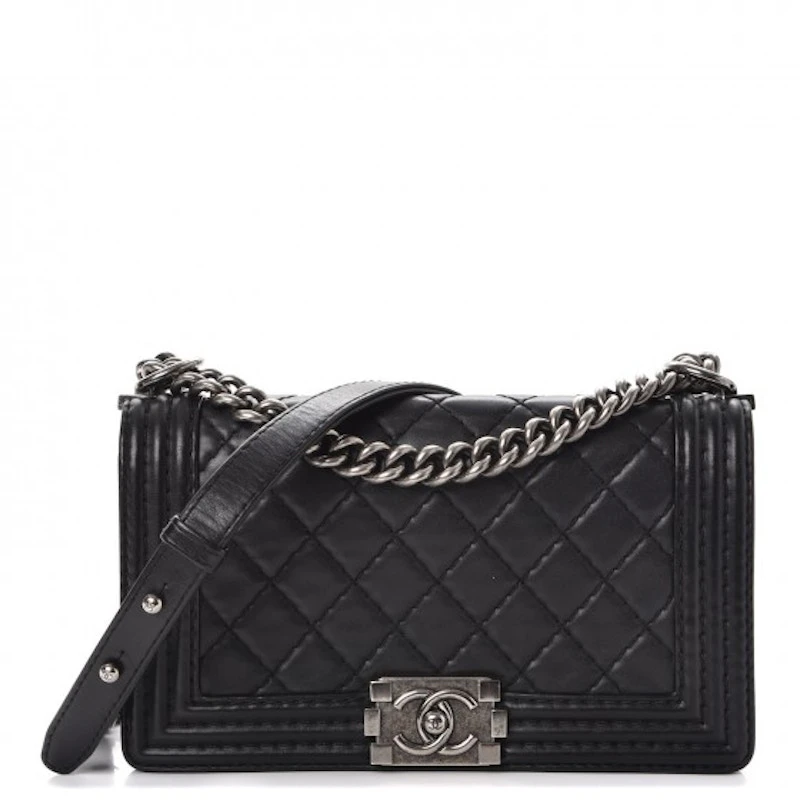 chanel-boy-flap-quilted-diamond-stitch-medium-black