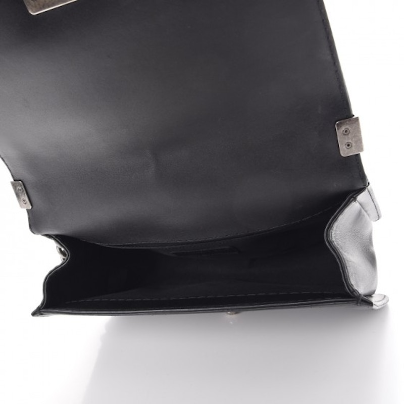 Lookbook 香奈儿男孩菱格紋中号黑色翻盖包