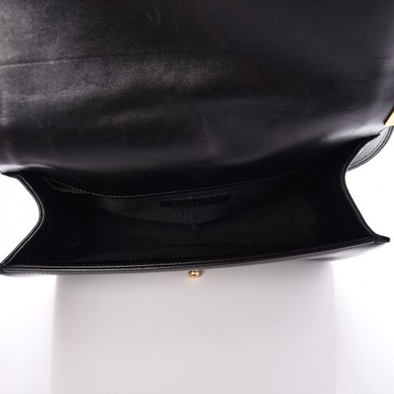 Lookbook Chanel Boy Flap Kulit Domba Quilted Aged Emas Hitam Sedang