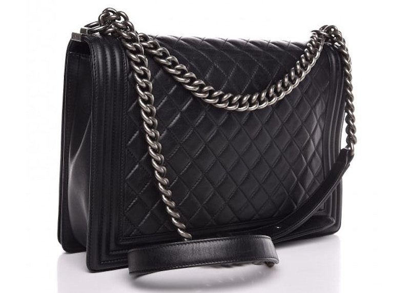 Order 샤넬 보이 플랩 램스킨 라지 블랙 (Chanel Boy Flap Lambskin Large Black)
