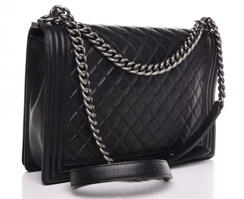 샤넬 보이 플랩 램스킨 라지 블랙 (Chanel Boy Flap Lambskin Large Black)
Order 샤넬 보이 플랩 램스킨 라지 블랙 (Chanel Boy Flap Lambskin Large Black)