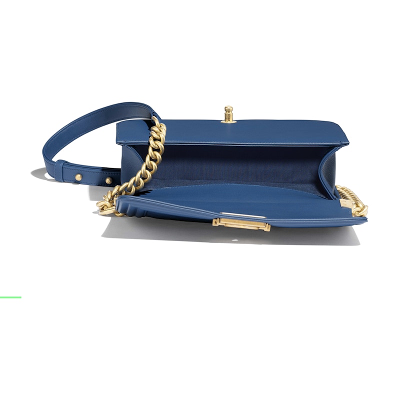 Lookbook Chanel Boy Kulit Anak Sapi Quilted Emas Biru Tua