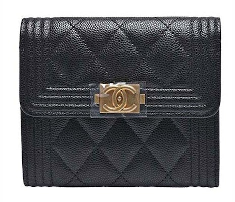 샤넬 보이 스몰 플랩 지갑 블랙 (A80734)
Buy 샤넬 보이 스몰 플랩 지갑 블랙 (A80734)