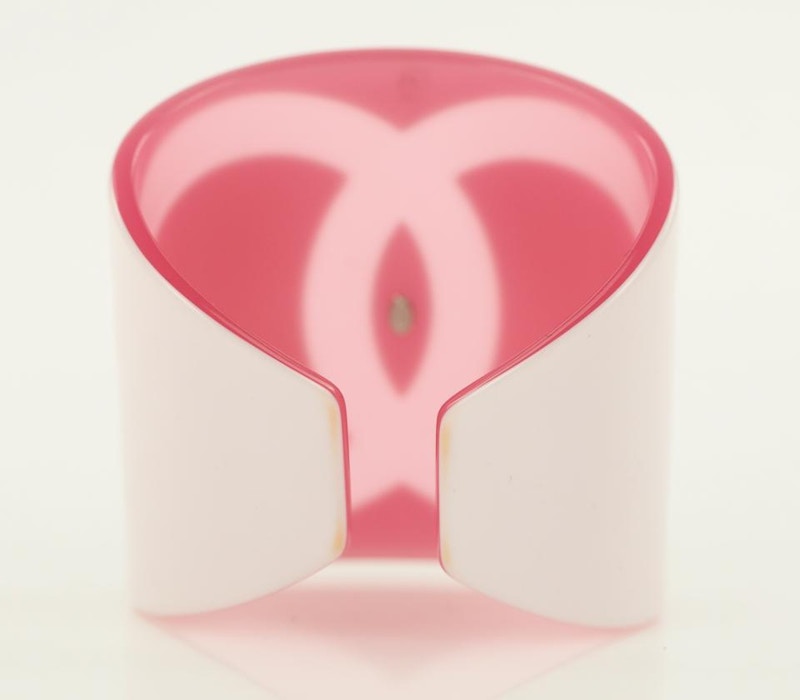 Order Gelang Manset Chanel Cambon Putih/Merah Jambu