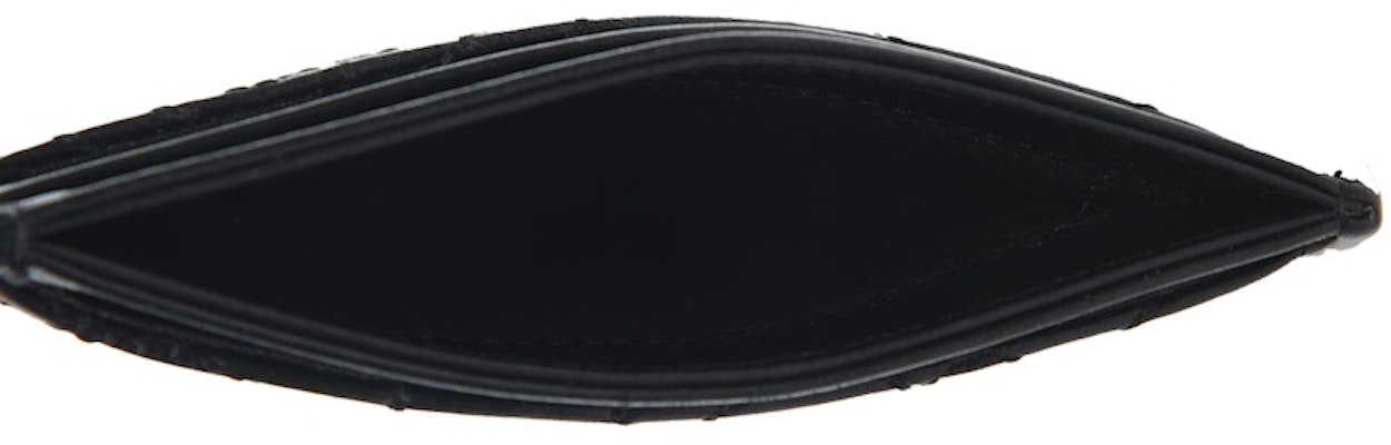 Chanel Card Holder Camellia Embossed Lambskin Black Lookbook Chanel Card Holder Camellia Embossed Lambskin Black