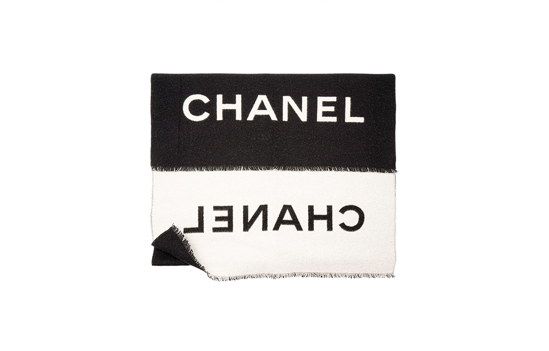 CHANEL Cashmere Knit Scarf Black/White Unisex Couple Style Winter Scarf AA0176-X12961-C2666