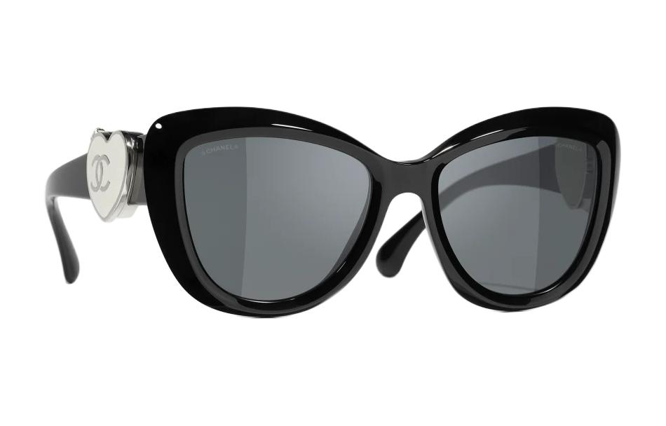 Order Kacamata CHANEL Cat-Eye Unisex Hitam Frame Asetat dengan Logo Detail CH5517-C501