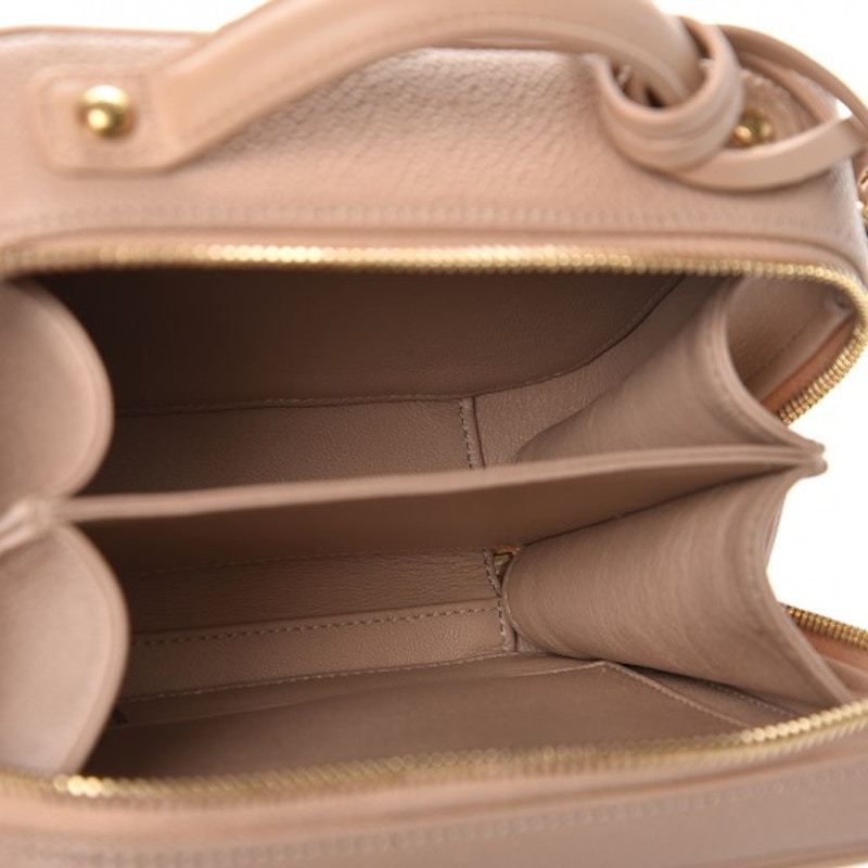 Chanel CC Filigree Vanity Case Quilted Caviar Gold-tone Small Beige 圖 3