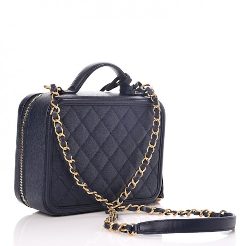 Chanel CC Filigree Vanity Case Quilted Medium Navy Blue 圖 2