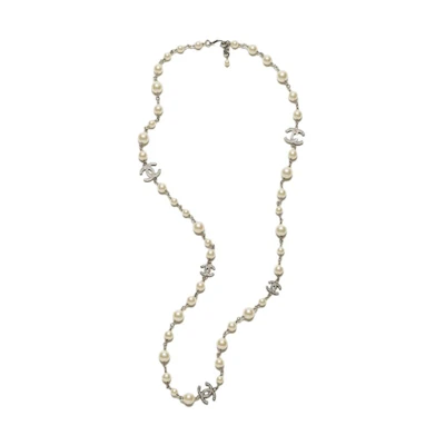 Chanel CC Logo Long Necklace Rhinestone Necklace Silver/Pearl (A36121)