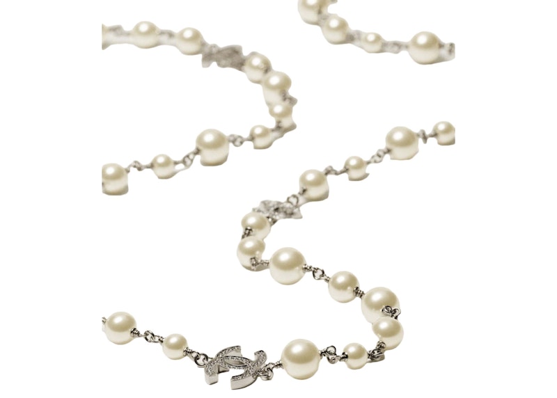 Order シャネル CCロゴ ロングネックレス シルバー/パール ラインストーン (A36121)