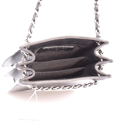 香奈兒CC黑色手機套斜挎包 Lookbook 香奈兒CC黑色手機套斜挎包