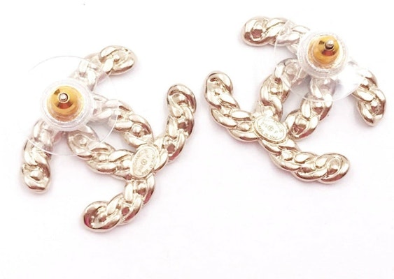 Chanel Classic CC Turnlock Crystal Earrings Gold/Silver Order Chanel Classic CC Turnlock Crystal Earrings Gold/Silver