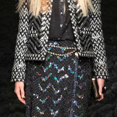 CHANEL Classic Double C Heart Leather Metal Belt Chain. AB7277-B06929-NF661 Shop CHANEL Classic Double C Heart Leather Metal Belt Chain. AB7277-B06929-NF661