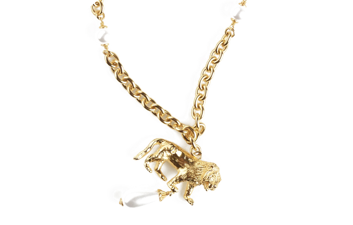 CHANEL Classic Double C Lion Pearl Pendant Long Necklace Gold. AB8769-B08713-NJ356 圖 2
