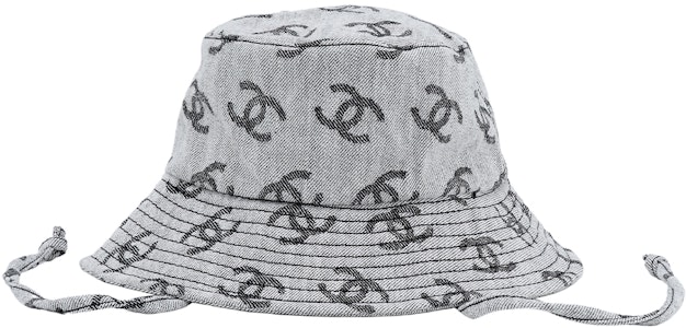 Topi Bucket CHANEL Logo Classic Double C Katun Unisex Desain Pasangan AA8274-B08332-NI486 Shop Topi Bucket CHANEL Logo Classic Double C Katun Unisex Desain Pasangan AA8274-B08332-NI486