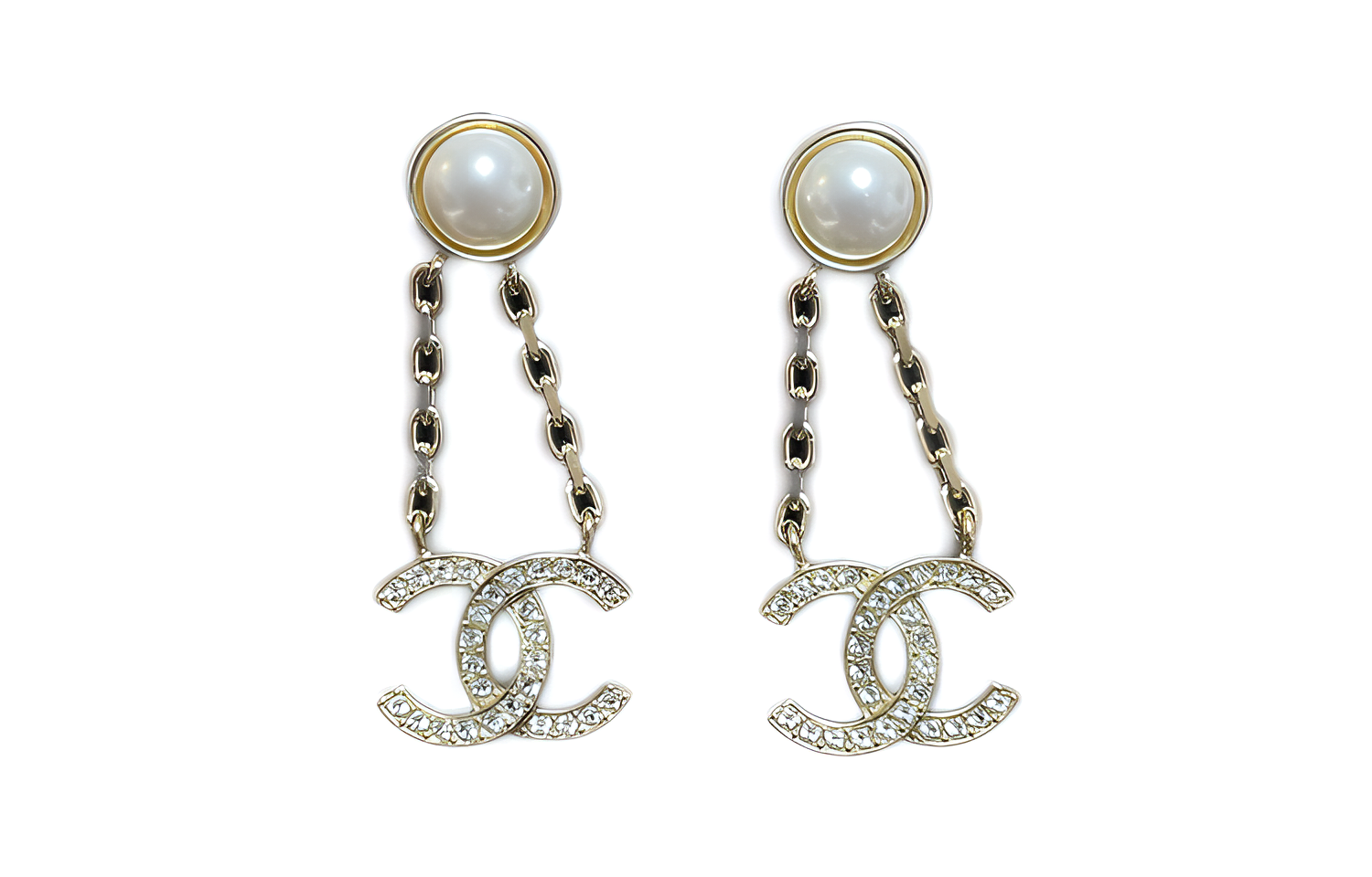 CHANEL Classic Double C Logo Pearl Pendant Earrings Gold. AB6046-B05266-NB858