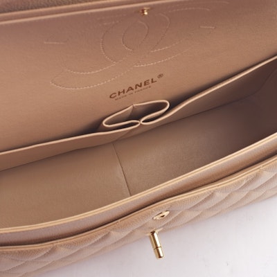 Chanel Classic Double Flap Quilted Caviar Gold-tone Jumbo Beige Lookbook Chanel Classic Double Flap Quilted Caviar Gold-tone Jumbo Beige