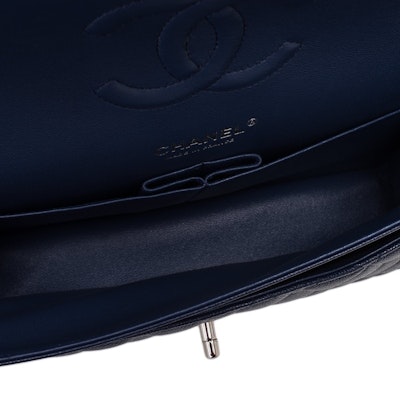 Chanel Classic Double Flap Quilted Caviar Silver-tone Medium Navy Blue Lookbook Chanel Classic Double Flap Quilted Caviar Silver-tone Medium Navy Blue