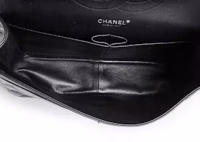 Order Chanel Clásico Doble Solapa Acolchado Cuero Charol Jumbo Gris Oscuro Mujer.
