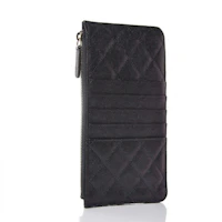 Order Chanel Dompet Klasik Quilted Caviar Hitam dengan Aksen Emas