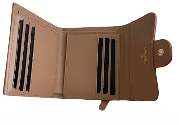 Chanel Classic Small Flap Wallet Beige (AP0231) Lookbook Chanel Classic Small Flap Wallet Beige (AP0231)