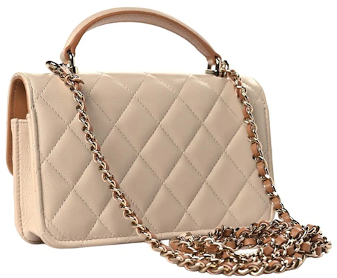 Chanel Clutch/Phone Holder with Chain Beige (AP3226-B10324-NN019) Order Chanel Clutch/Phone Holder with Chain Beige (AP3226-B10324-NN019)