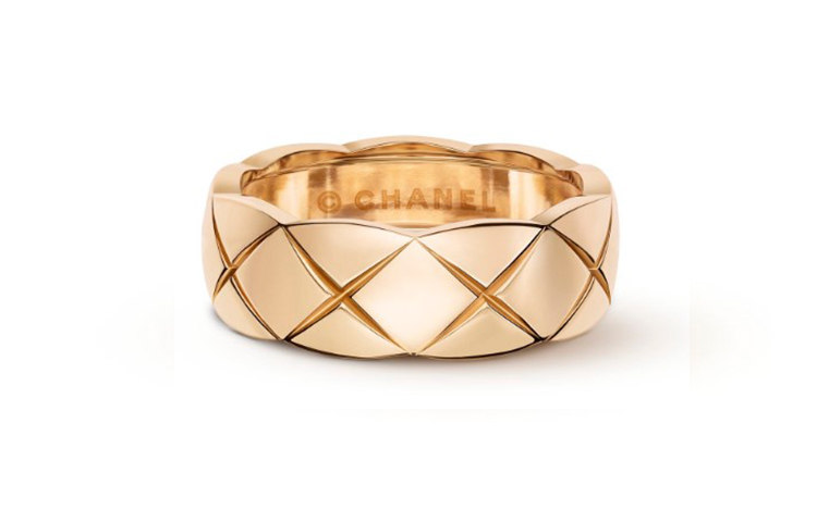 Order Anillo Unisex CHANEL Coco Crush 18K Oro Beige Edición para Parejas J10817
