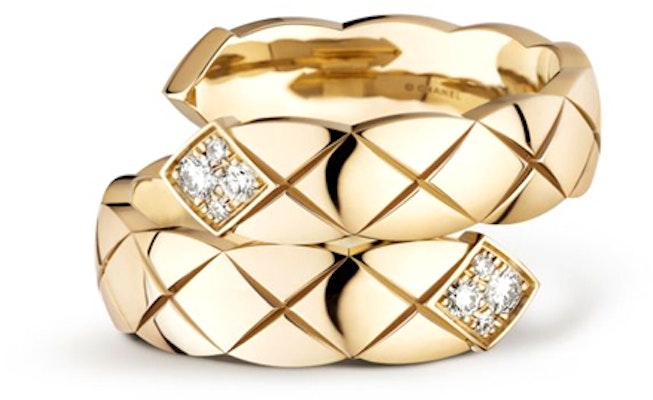 CHANEL CoCo Crush Wide 18K Gold Ring Unisex Couple Design Beige Gold. J11970 Buy CHANEL CoCo Crush Wide 18K Gold Ring Unisex Couple Design Beige Gold. J11970