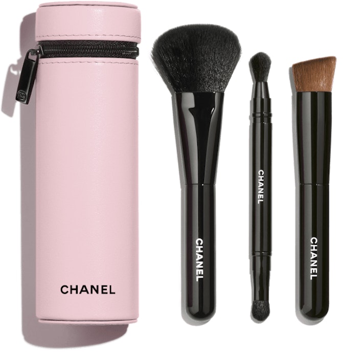 chanel-codes-couleur-limited-edition-collection-of-3-essential-brushes-111-ballerina