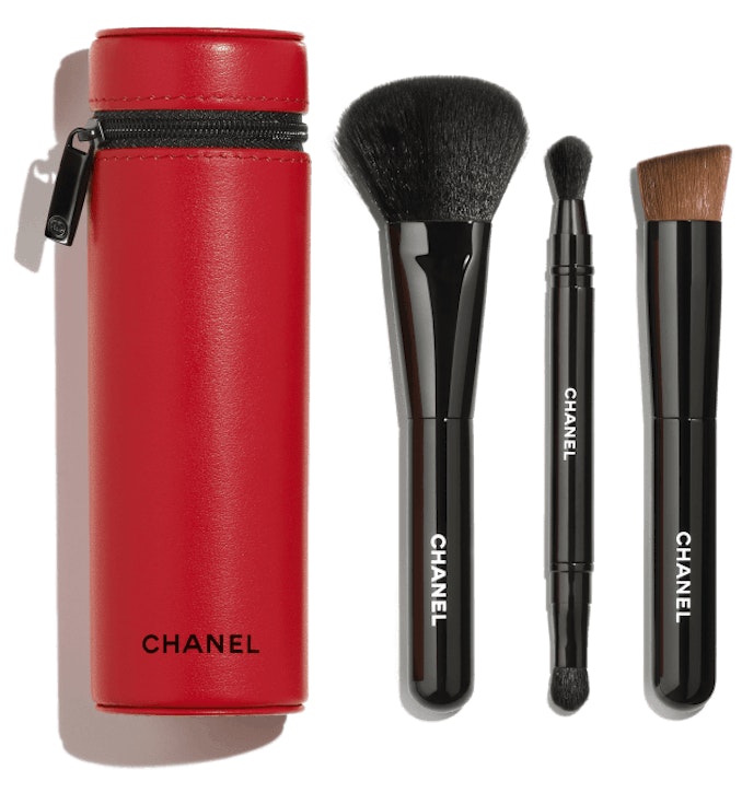chanel-codes-couleur-limited-edition-collection-of-3-essential-brushes-147-incendiaire