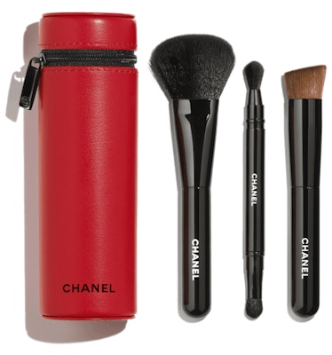 香奈兒色彩密語限量版3支必備化妝刷具套裝 147 - INCENDIAIRE Buy 香奈兒色彩密語限量版3支必備化妝刷具套裝 147 - INCENDIAIRE