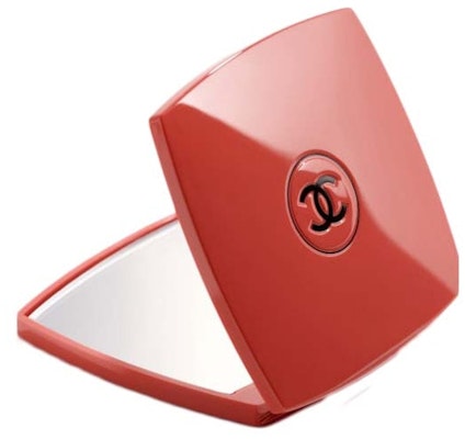 Chanel Codes Couleur Edisi-Terbatas Cermin Duo 121 - PREMIÈRE DAME Order Chanel Codes Couleur Edisi-Terbatas Cermin Duo 121 - PREMIÈRE DAME