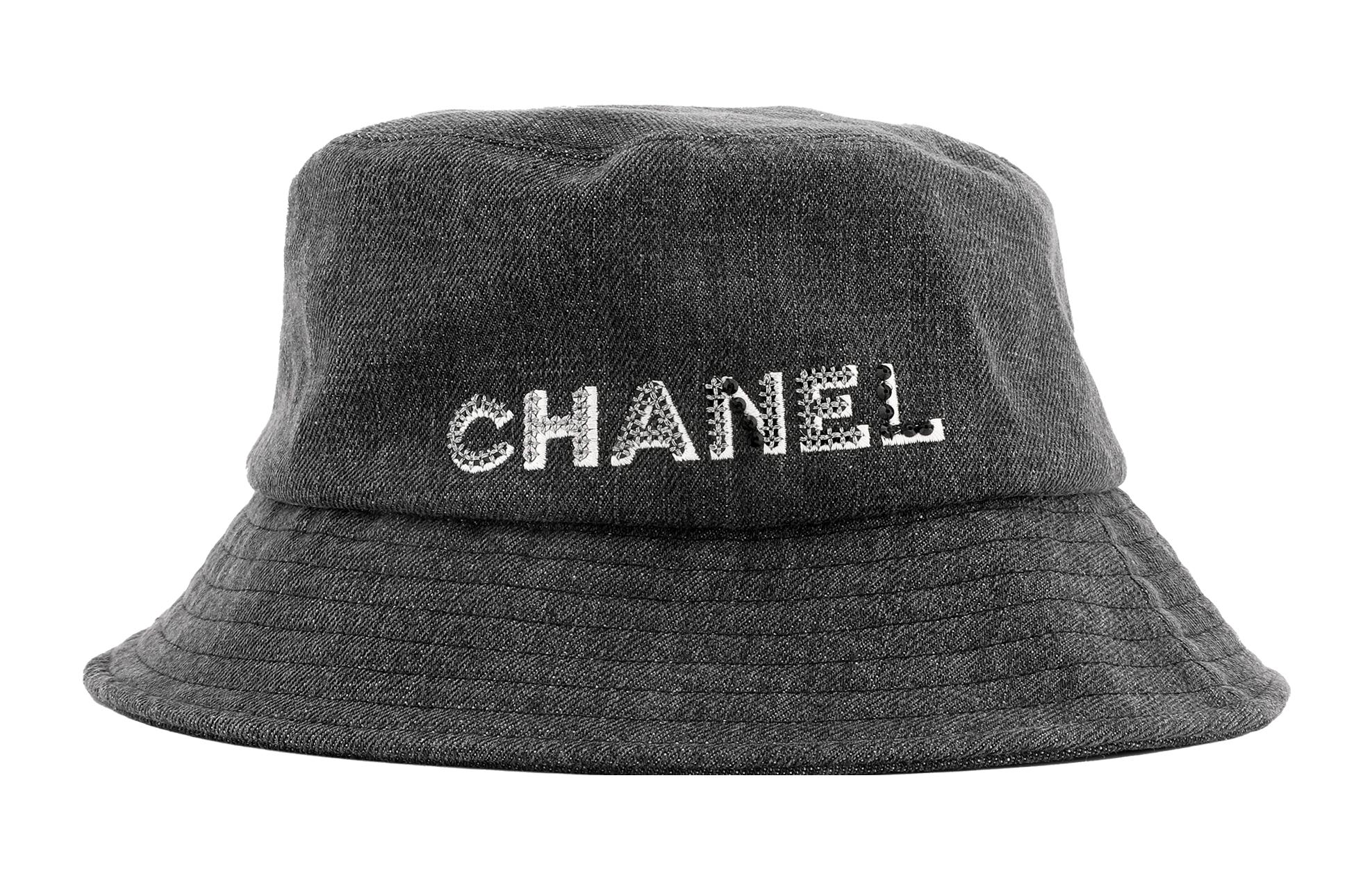 Lookbook Sombrero de Cubo de Algodón CHANEL con Logo - Unisex. AA8088-B0786994305