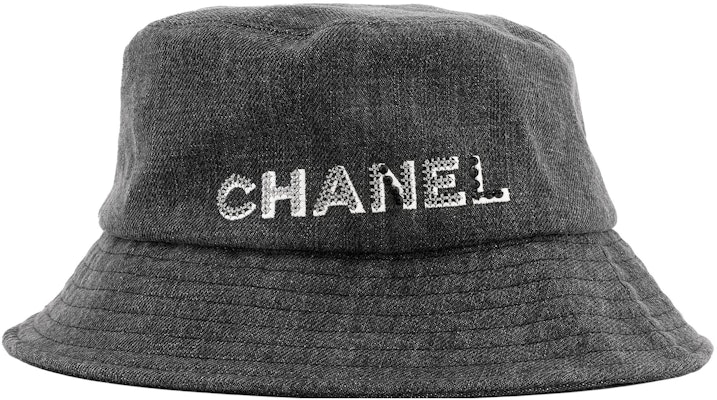 CHANEL Cotton Bucket Hat with Logo - Unisex. AA8088-B0786994305 Lookbook CHANEL Cotton Bucket Hat with Logo - Unisex. AA8088-B0786994305