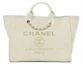 Buy Chanel Deauville Tote Boucle Besar Putih