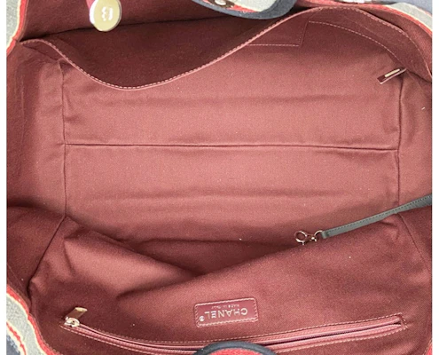 Chanel Deauville Tote Berjalur Beige Lookbook Chanel Deauville Tote Berjalur Beige