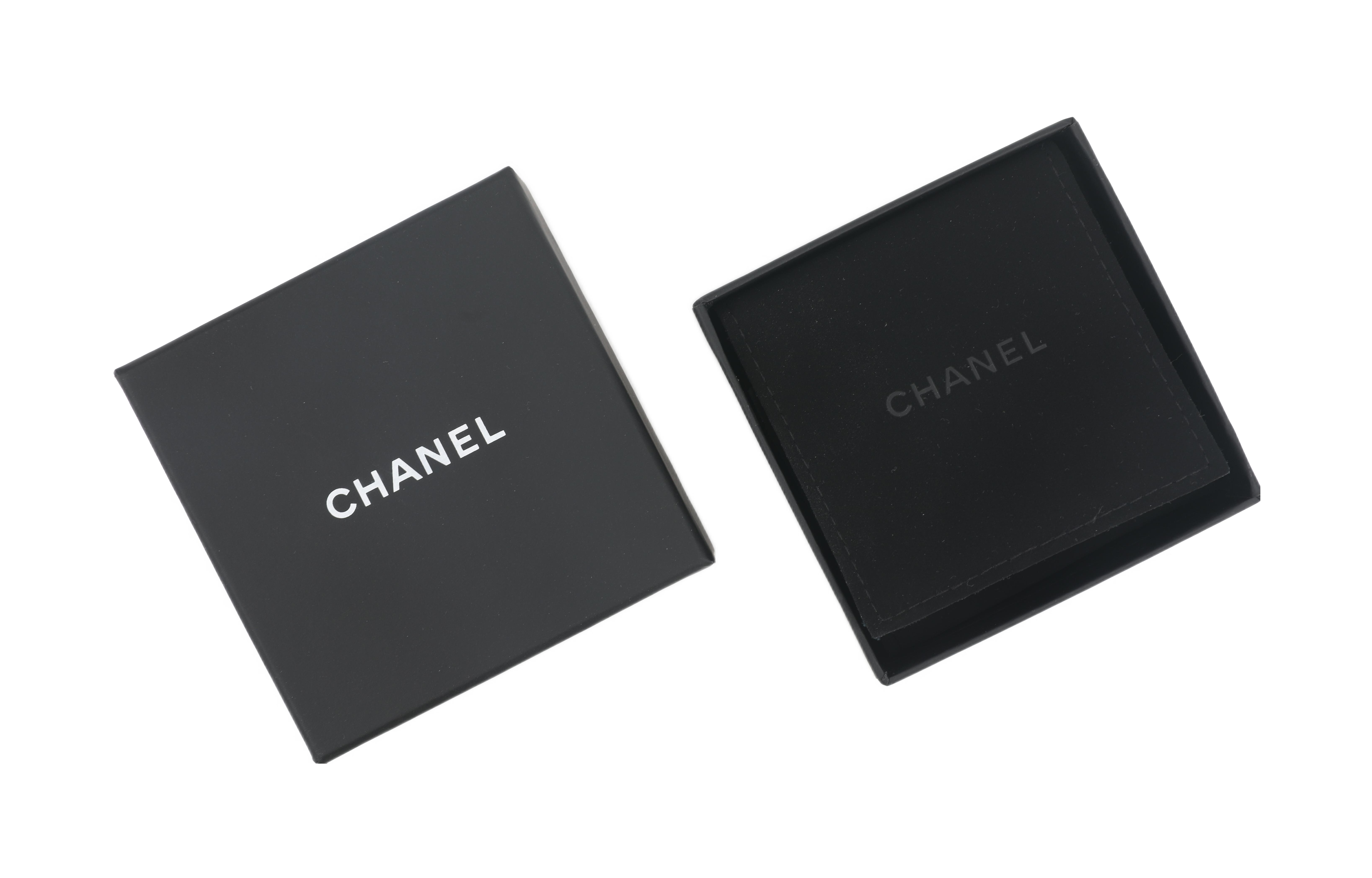 CHANEL Double C Gold Metal Pearl Brooch. AB8235-B08059-NI029 圖 5