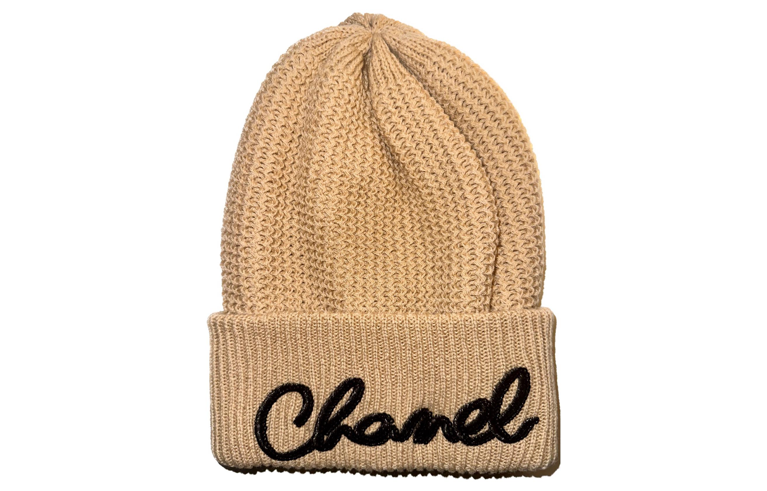 Lookbook CHANEL Beanie Rajutan Kasmir Kuning Bordir Fashion Unisex AA8313B08454NI837