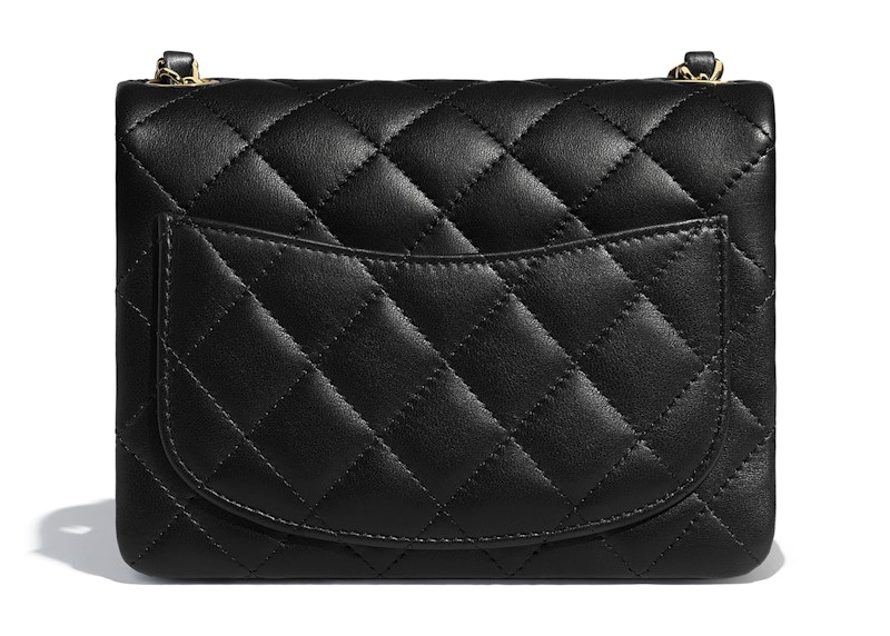 Order Chanel Tas Selempang Mini Kulit Domba Hitam dengan Aksen Emas