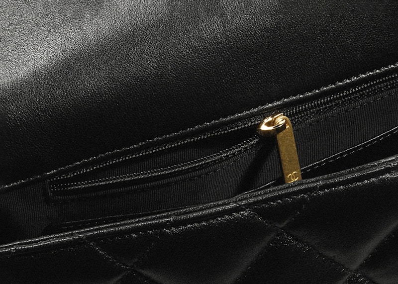 Lookbook 香奈兒 22S 小羊皮黑色大號翻蓋包帶粗鏈條肩帶