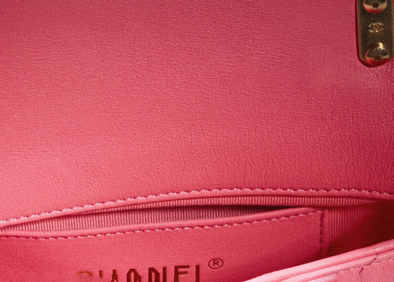 Chanel Flap Bag with Chunky Chain Strap Mini 22S Lambskin Coral Pink 圖 3