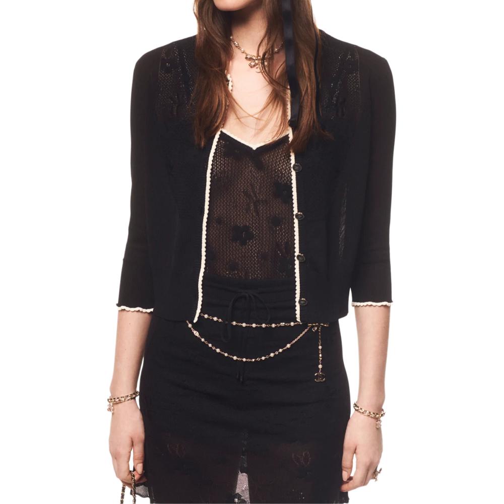 Purchase CHANEL FW24 Kardigan Rajut Hitam Lengan 3/4 Sweater. P77861-K11237-NZR68