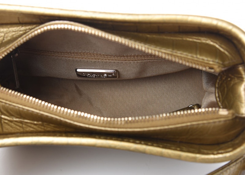 Lookbook 香奈兒Gabrielle小型金色鱷魚壓紋小牛皮斜背包